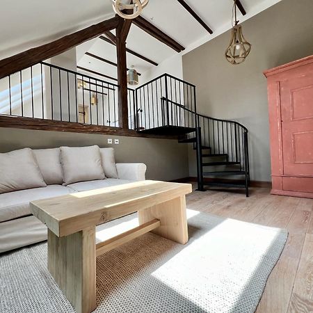 Villa Greta Свежава Екстериор снимка
